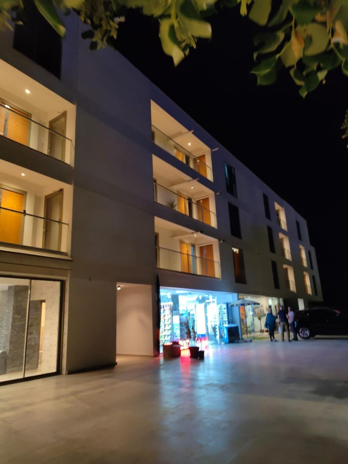 White Boutique Hotel- 데포리노드 외부 사진